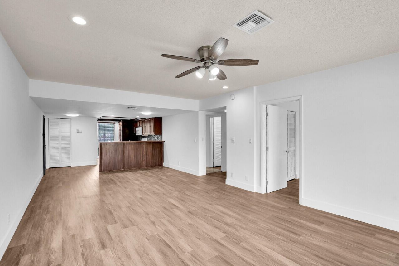 1701 Presidential Way, Unit A201, West Palm Beach, FL 33401 Photo