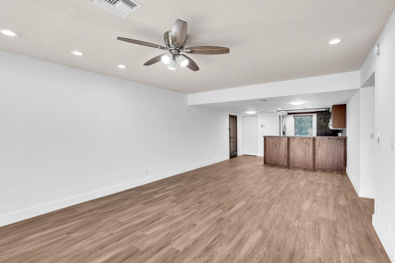 1701 Presidential Way, Unit A201, West Palm Beach, FL 33401 Photo