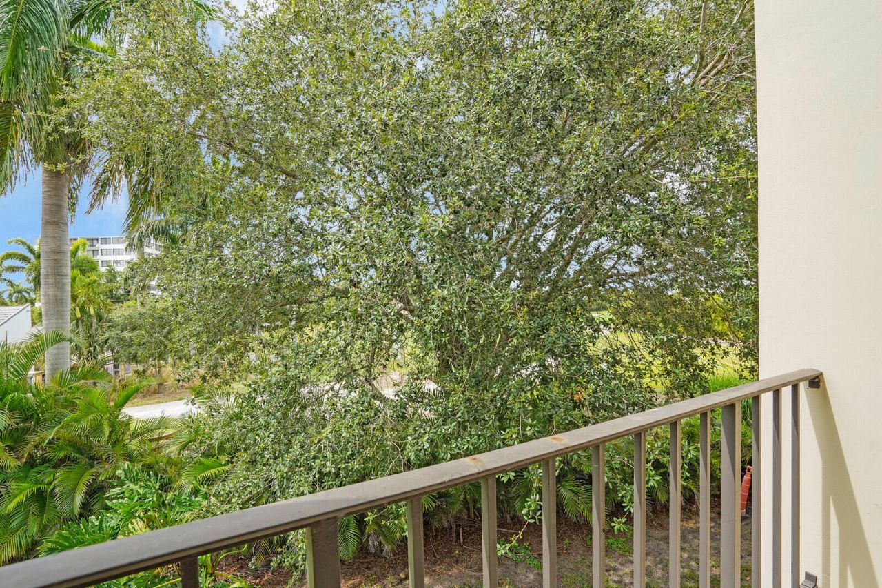 1701 Presidential Way, Unit A201, West Palm Beach, FL 33401 Photo