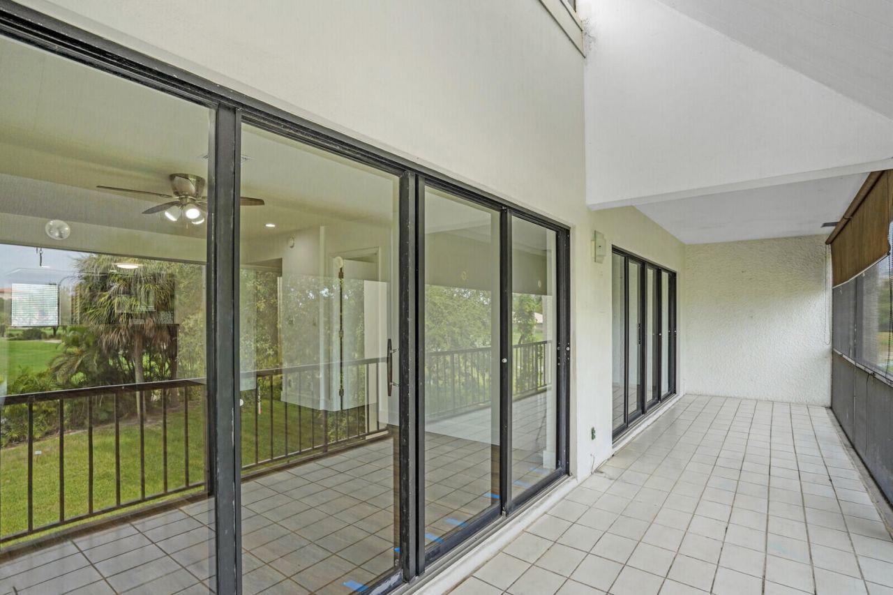 1701 Presidential Way, Unit A201, West Palm Beach, FL 33401 Photo