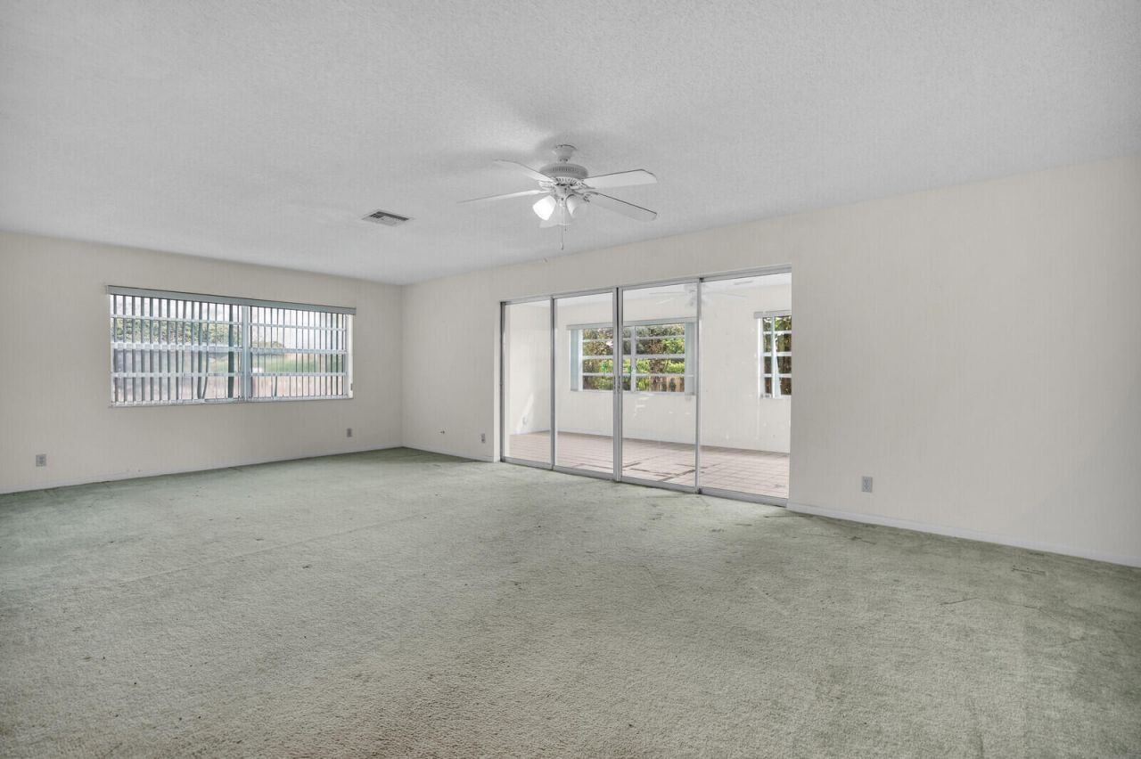6113 Rainbow Circle, Greenacres, FL 33463 Photo