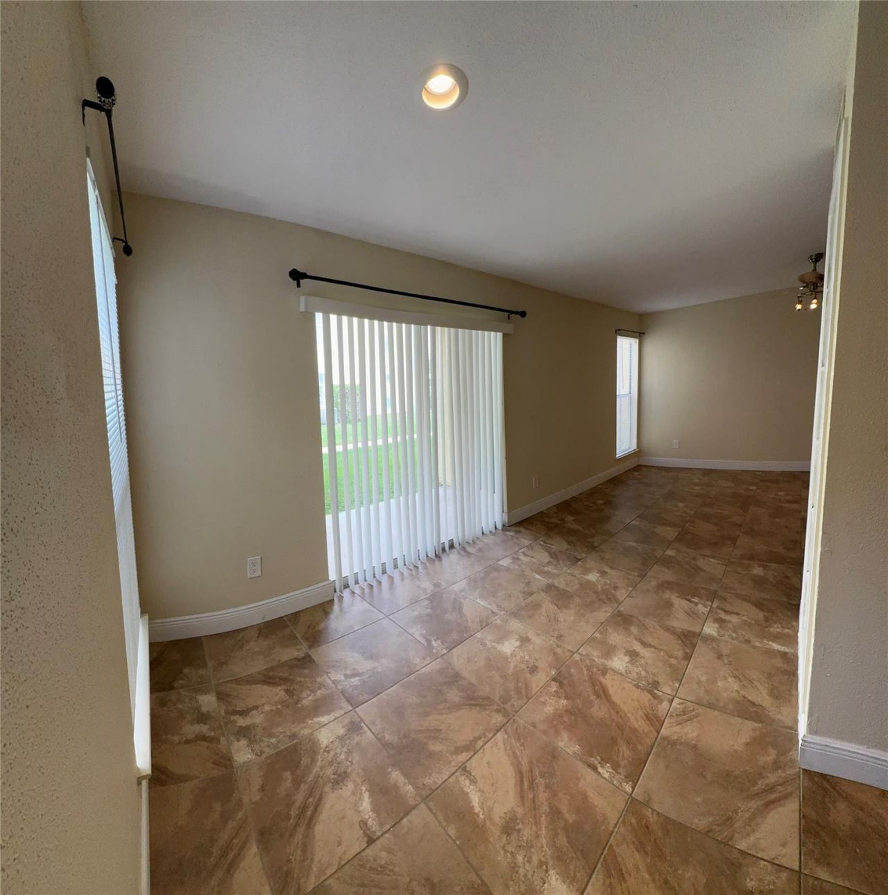 805 Riverside Drive, Unit 1112, Coral Springs, FL 33071 Photo