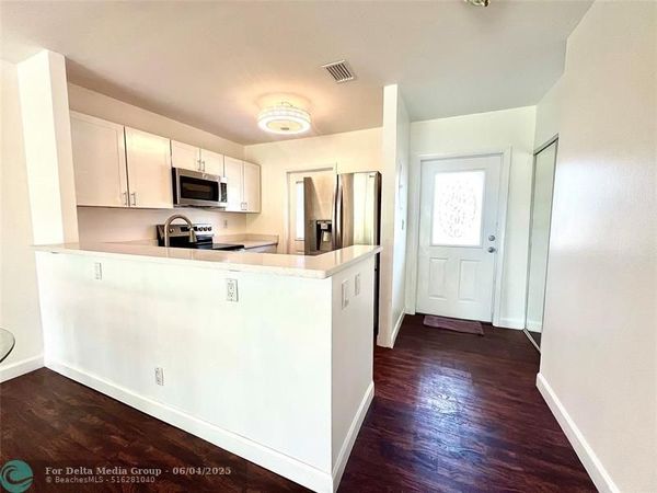 5001 W Oakland Park Boulevard, Unit 111, Lauderdale Lakes, FL 33313