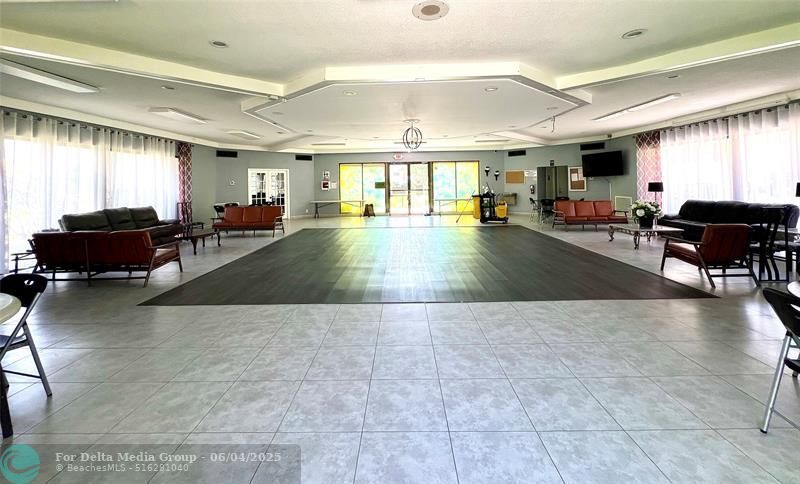 5001 W Oakland Park Boulevard, Unit 111, Lauderdale Lakes, FL 33313 Photo