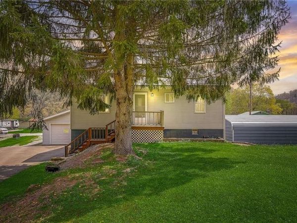 952 Seybertown Rd, Karns City, PA 16041