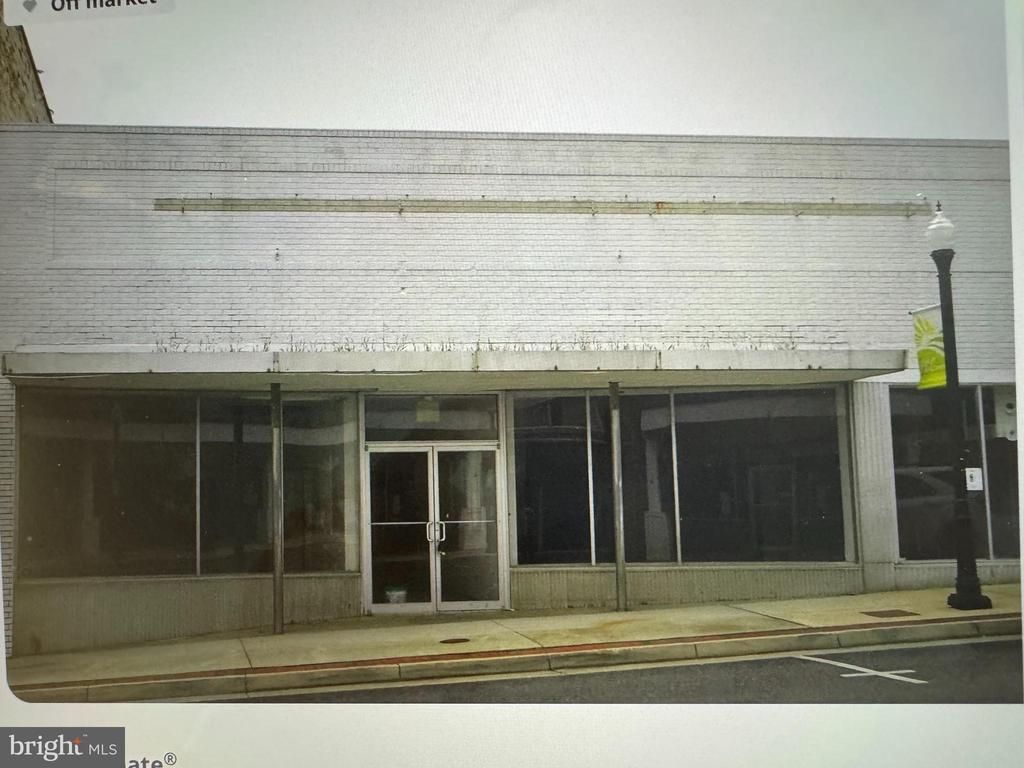 322 W MAIN STREET, WAYNESBORO, VA 22980