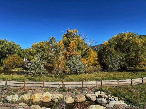 306 Southside Loop, Salida, CO 81201