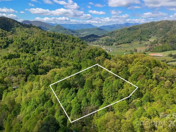 72 Lonesome Pines Road, Clyde, NC 28721