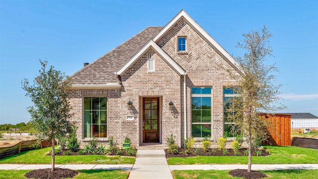 704 Garrett Parkway, Celina, TX 75009 Main Photo