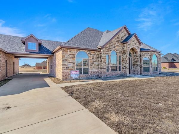 1022 Foolish Pleasure Drive, Terrell, TX 75160