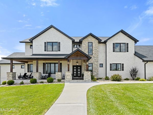 888 Smokey Quartz Blvd Blvd, New Tazewell, TN 37825