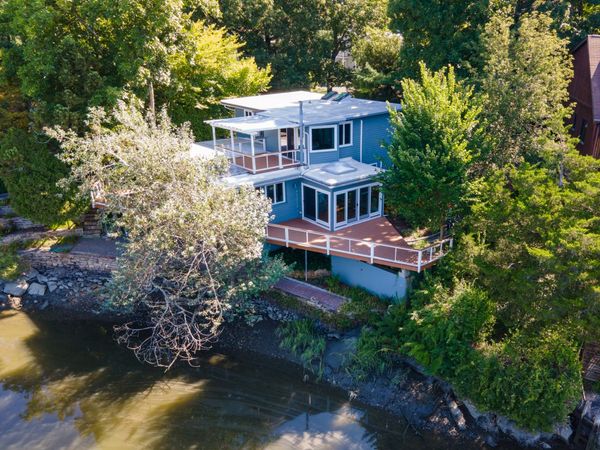 5 Shore, Branford, CT 06405