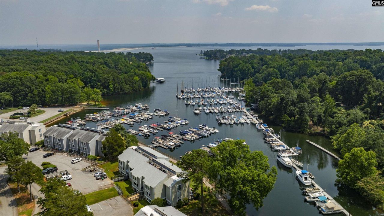 207 Mariners Row Photo 46