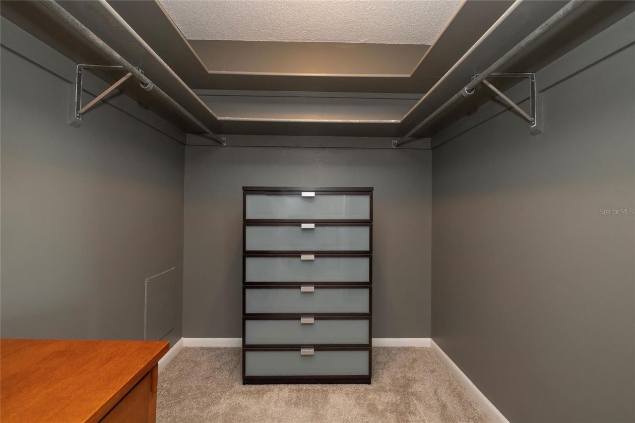 4900 Brittany Drive S, Unit 613, Saint Petersburg, FL 33715 Photo