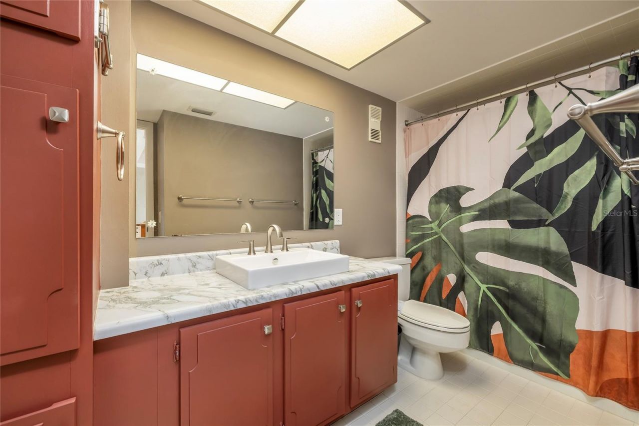 4900 Brittany Drive S, Unit 613, Saint Petersburg, FL 33715 Photo