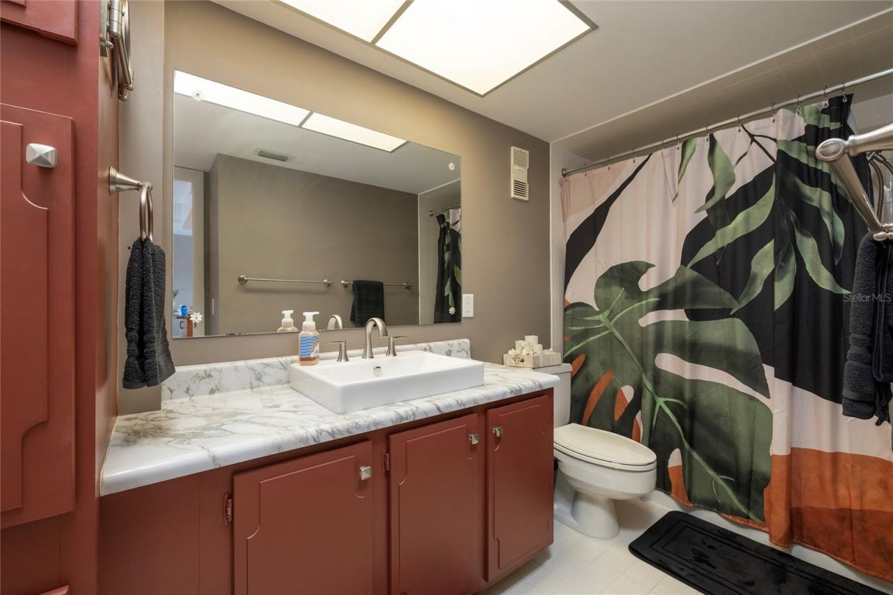 4900 Brittany Drive S, Unit 613, Saint Petersburg, FL 33715 Photo