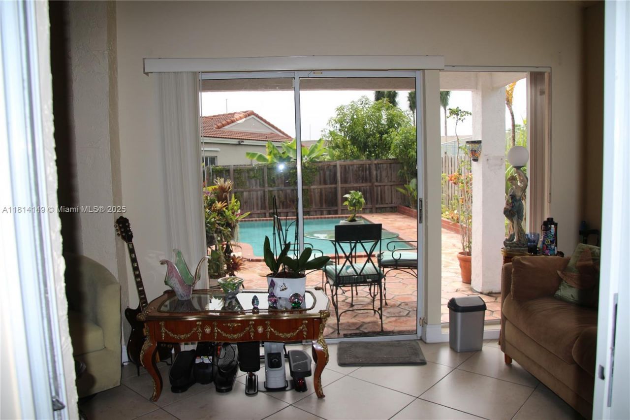 11861 SW 92nd Ln, Miami, FL 33186 Photo