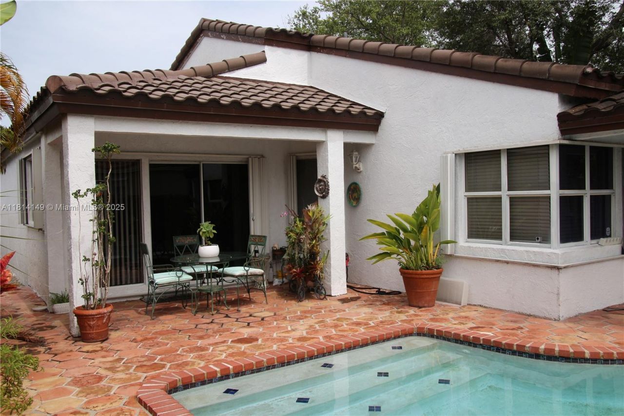 11861 SW 92nd Ln, Miami, FL 33186 Photo