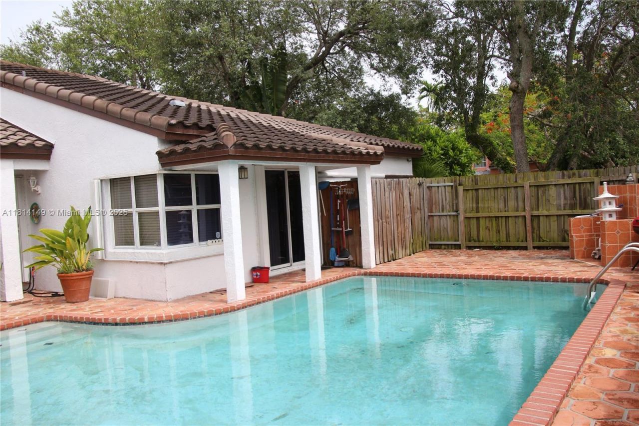 11861 SW 92nd Ln, Miami, FL 33186 Photo