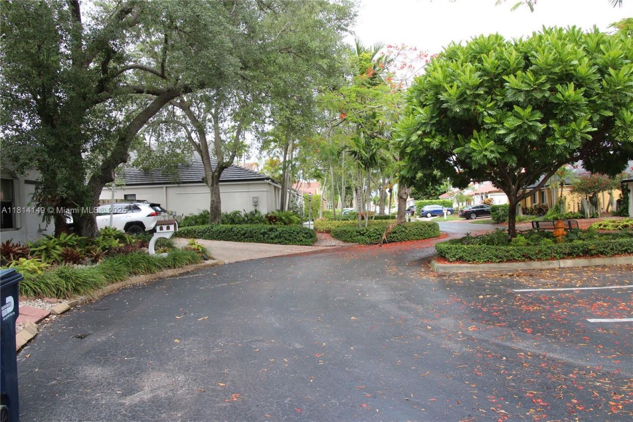 11861 SW 92nd Ln, Miami, FL 33186 Photo