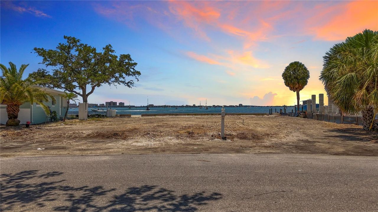 4771 Baywood Point Drive S, Gulfport, FL 33711 Photo