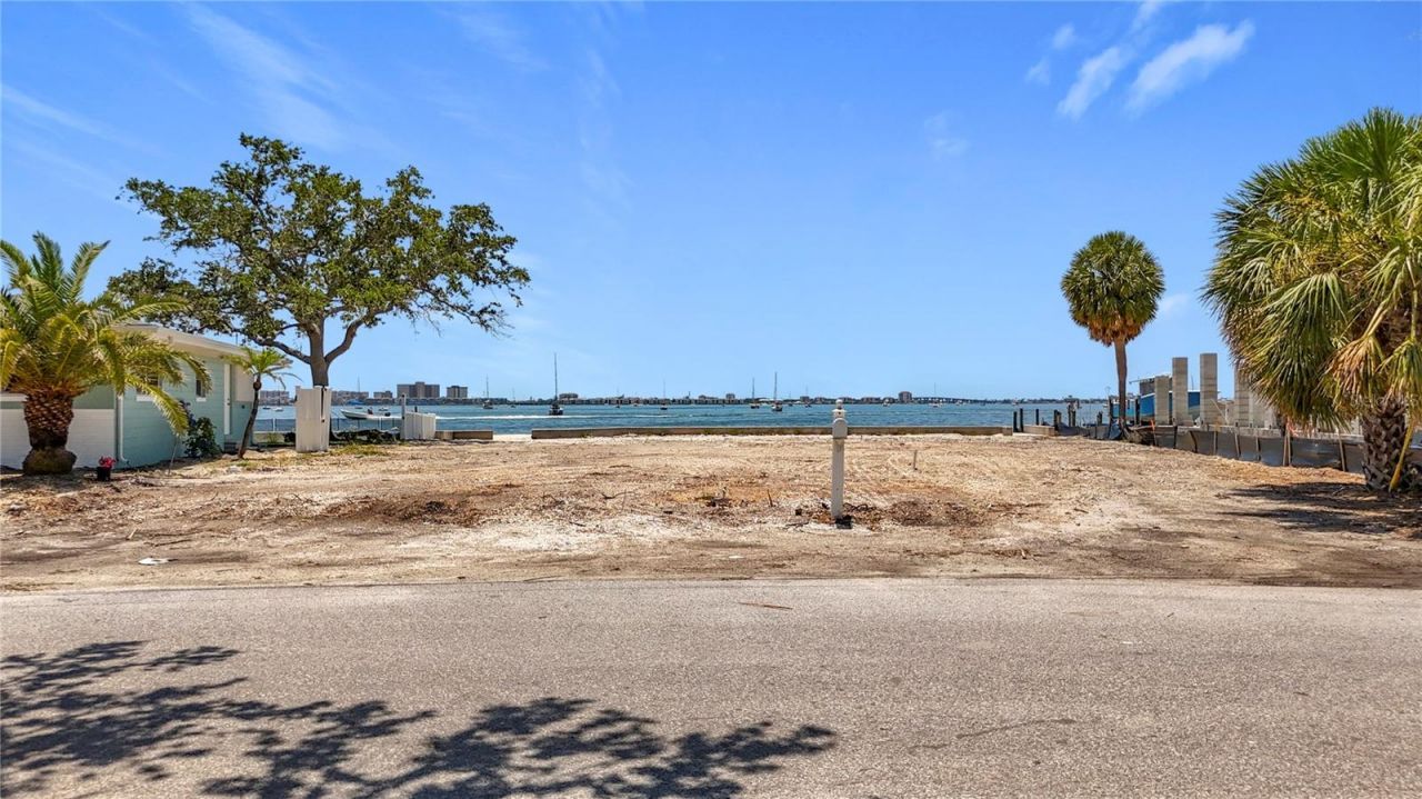 4771 Baywood Point Drive S, Gulfport, FL 33711 Photo