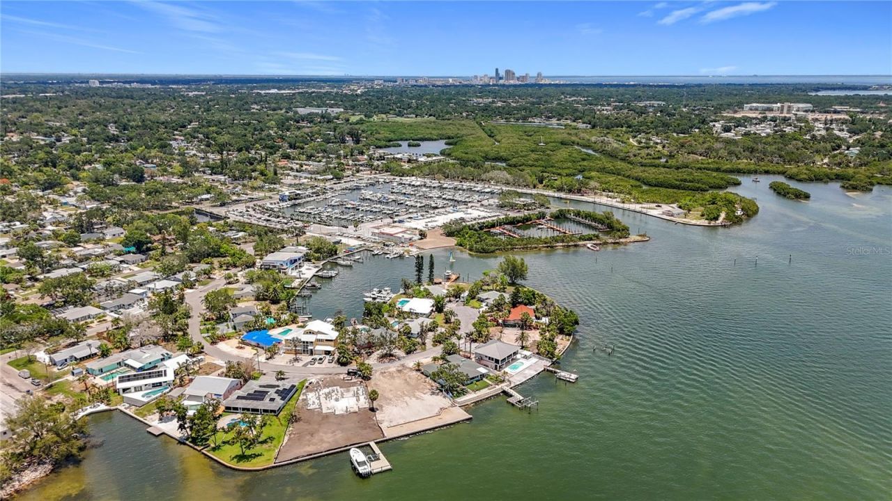 4771 Baywood Point Drive S, Gulfport, FL 33711 Photo