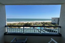 601 Retreat Beach Circle photo 4