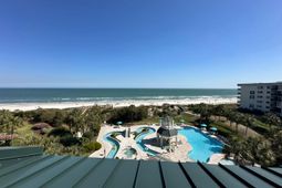 601 Retreat Beach Circle photo 4