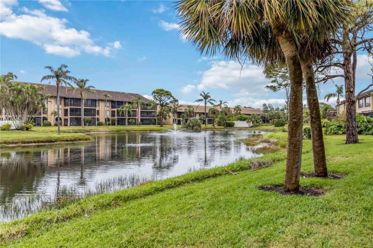 5734 Ashton Lake Drive, Unit 7, Sarasota, FL 34231 Photo