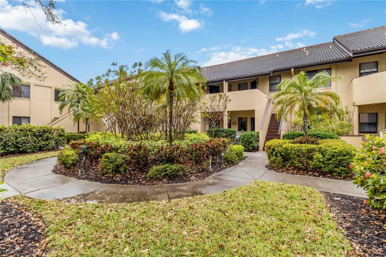 5734 Ashton Lake Drive, Unit 7, Sarasota, FL 34231 Photo