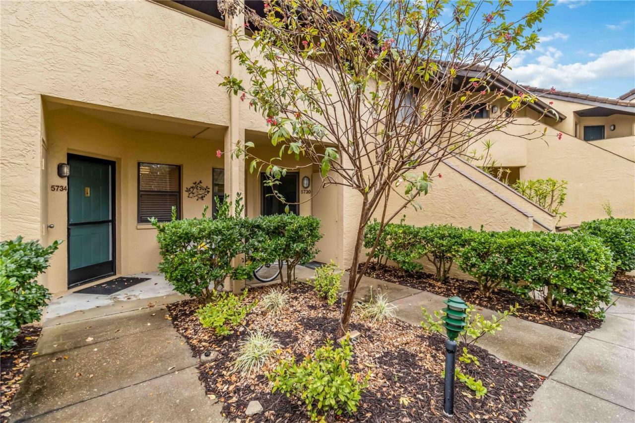 5734 Ashton Lake Drive, Unit 7, Sarasota, FL 34231 Photo