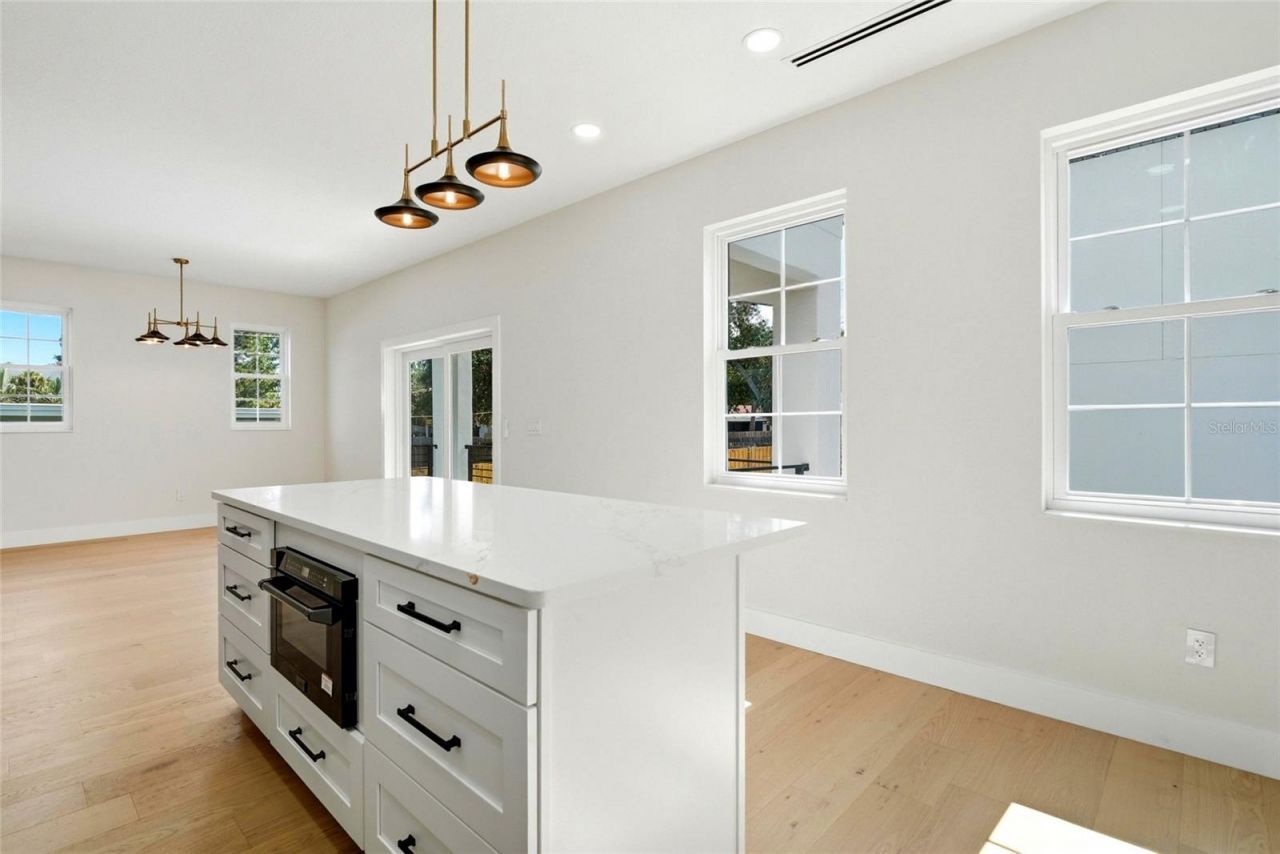 2501 Quincy Street S, Saint Petersburg, FL 33711 Photo