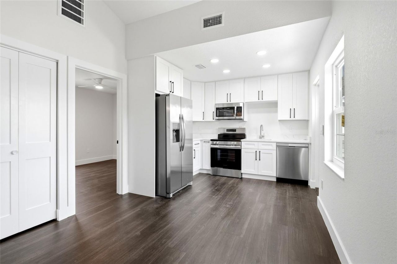 2501 Quincy Street S, Saint Petersburg, FL 33711 Photo