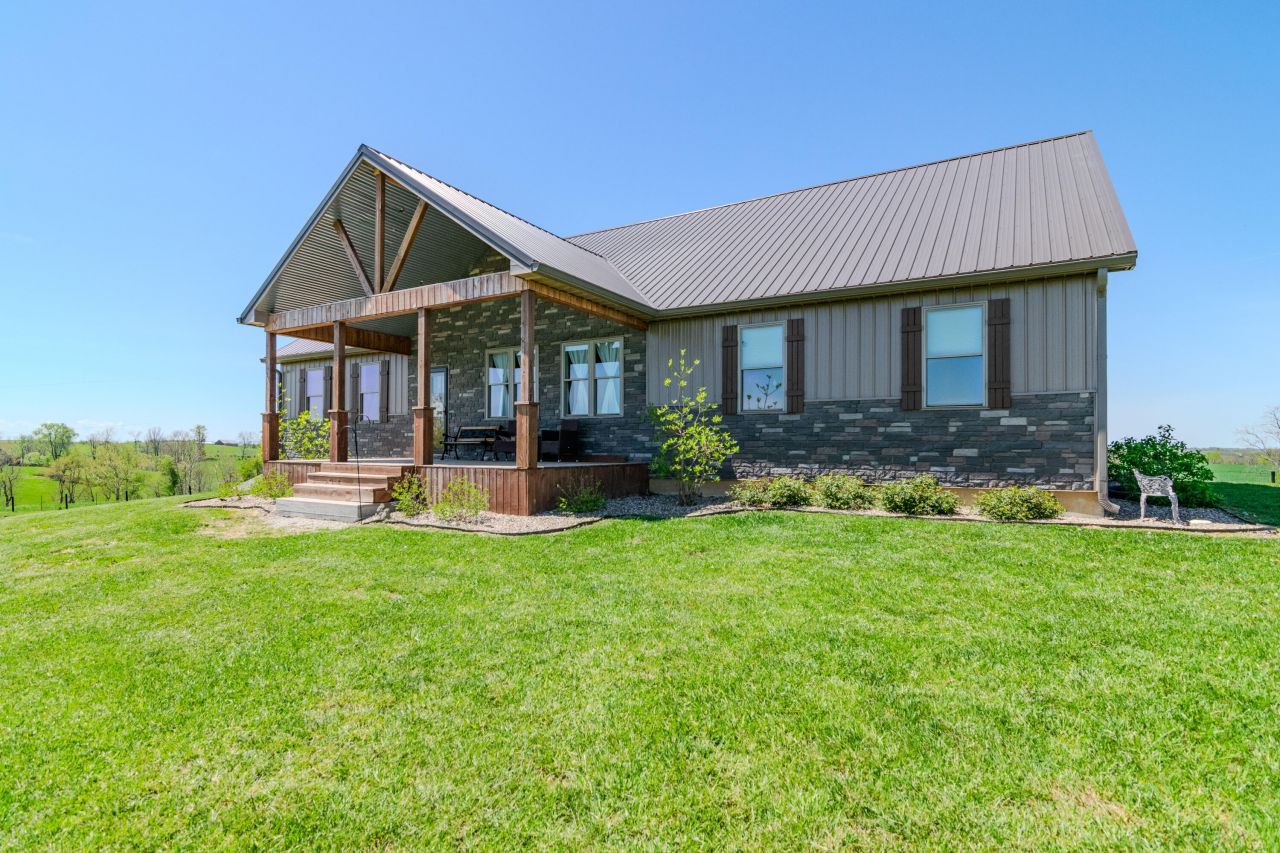 5990 Moorefield Road, Carlisle, KY 40311