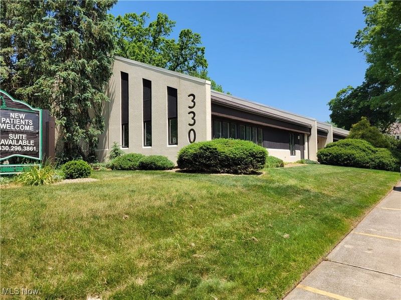 330 N Chestnut Street, Ravenna, OH 44266 Photo 1