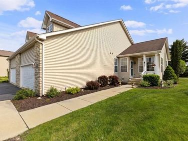 437 PRAIRIE KNOLL, Poplar Grove, IL 61065