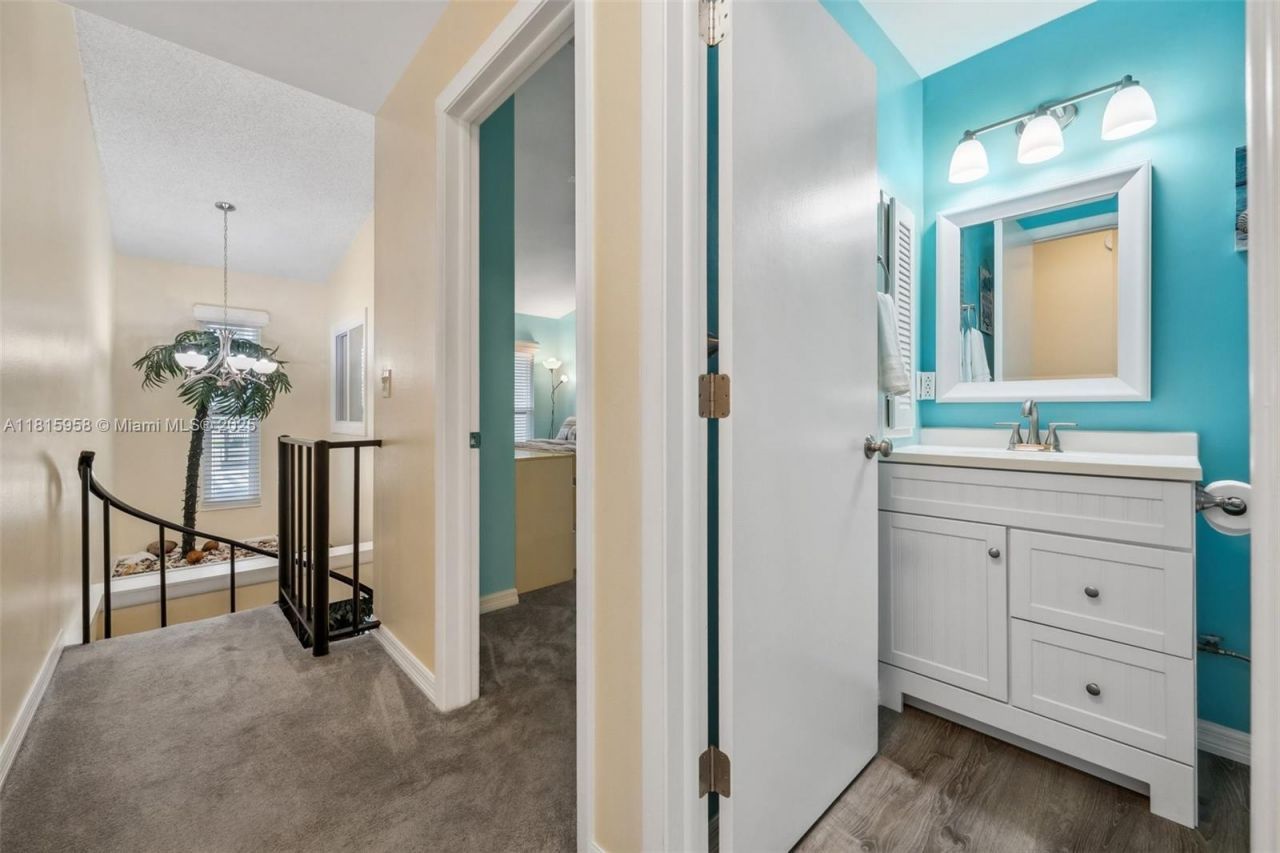 4803 SW Santa Barbara Ct, Unit 5, Cape Coral, FL 33914 Photo