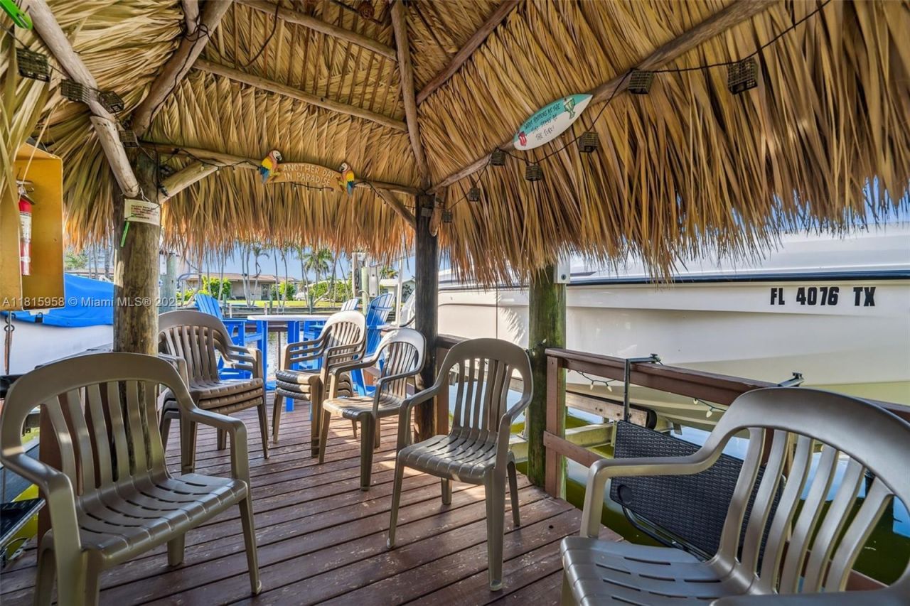 4803 SW Santa Barbara Ct, Unit 5, Cape Coral, FL 33914 Photo