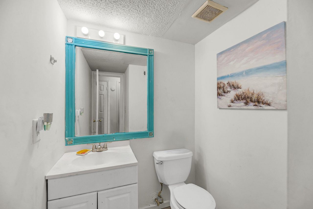 105 Magwood Drive Photo 17