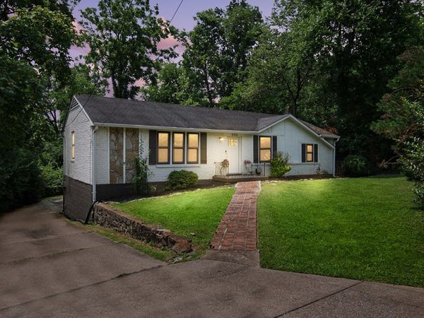 505 Harding Pl, Nashville, TN 37211
