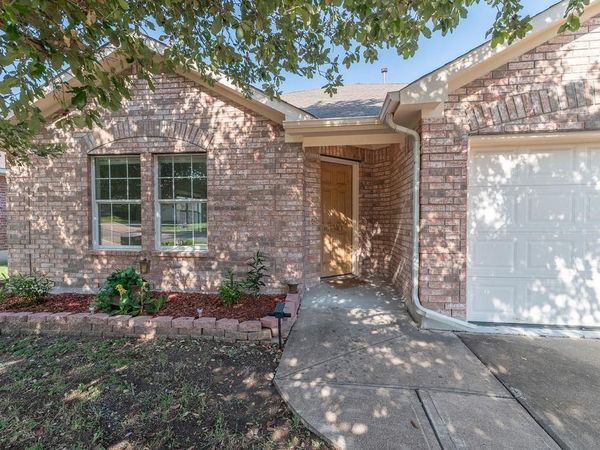 1310 Rainbow Parke DR, Round Rock, TX 78665