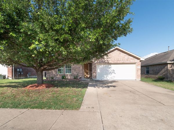 1310 Rainbow Parke DR, Round Rock, TX 78665