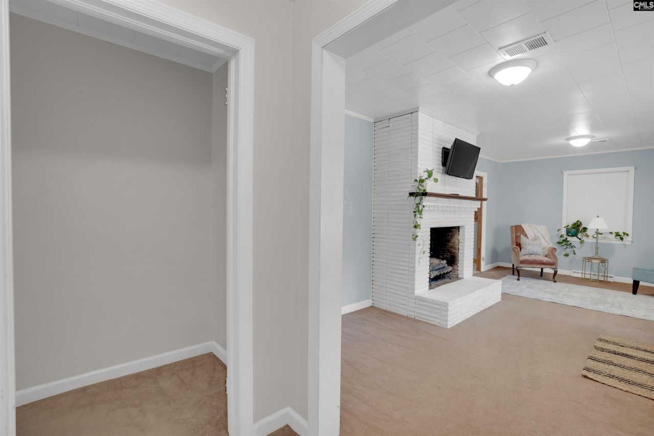 1715 Wheeler Street Photo 4