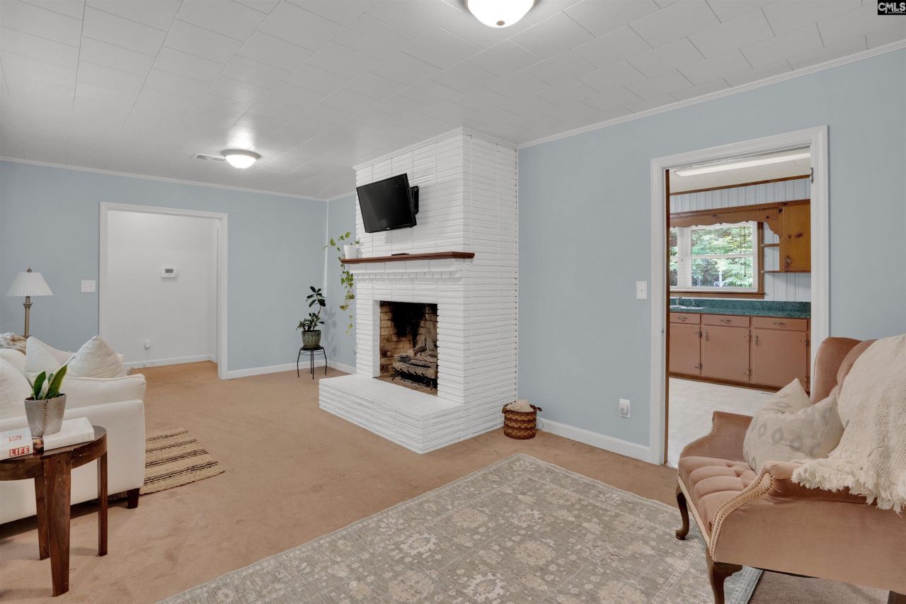 1715 Wheeler Street Photo 6