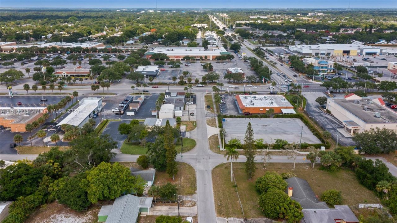 2402 S Us Highway 1, Fort Pierce, FL 34982 Photo