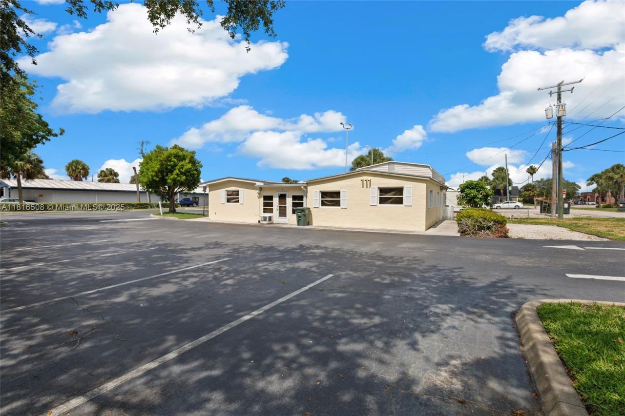 2402 S Us Highway 1, Fort Pierce, FL 34982 Photo