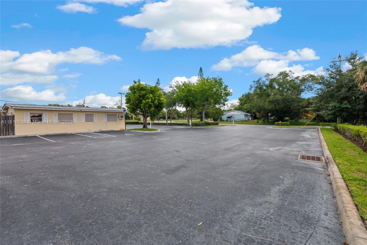 2402 S Us Highway 1, Fort Pierce, FL 34982 Photo