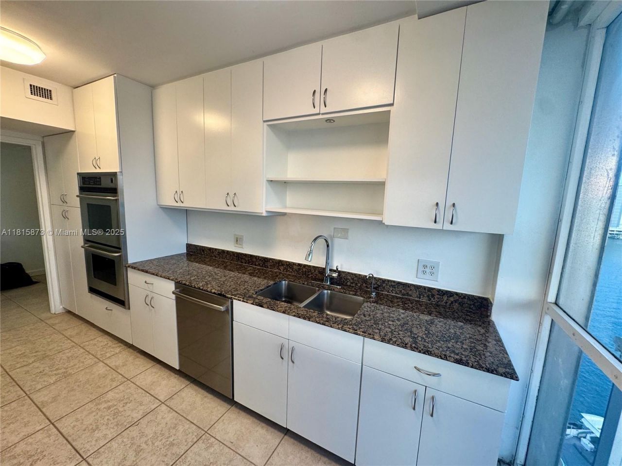 900 Bay Dr, Unit 727-725, Miami Beach, FL 33141 Photo