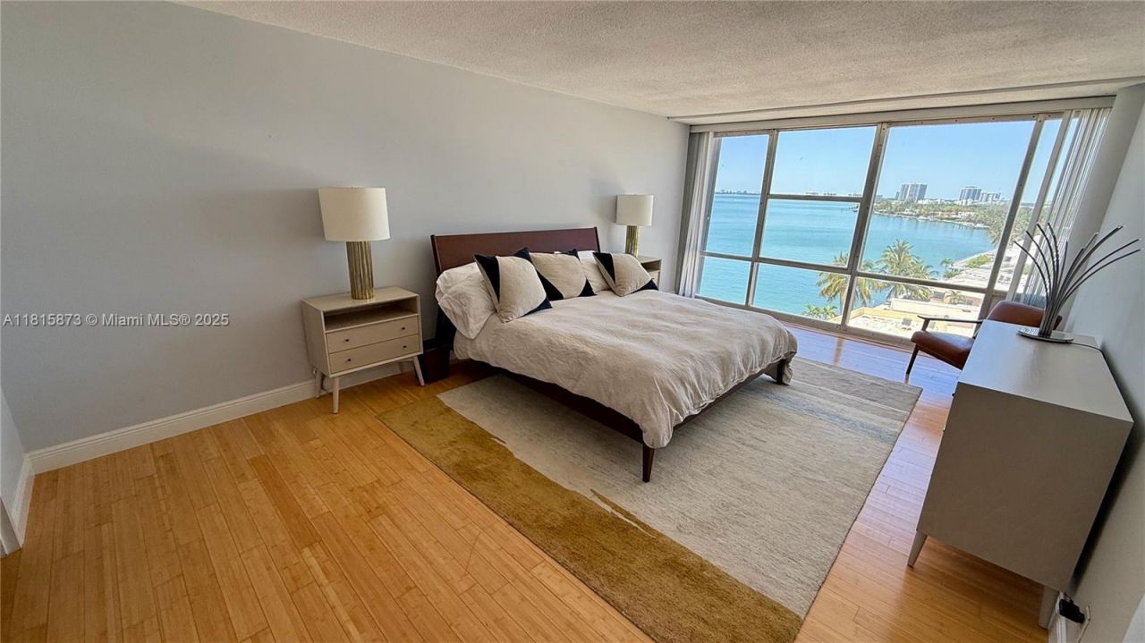 900 Bay Dr, Unit 727-725, Miami Beach, FL 33141 Photo